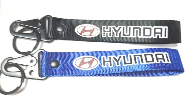Брелок ткань + карабин HYNDAI
