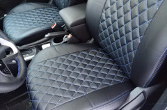 Чехлы KIA RIO III/ HYUNDAI SOLARIS I - Sd РОМБ экокожа черная, нить синяя  2/3, компл